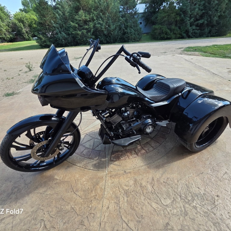 Two Chin’s Custom Turbo Trikes  Photo